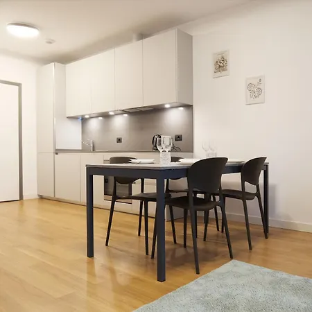 Comecasa Modern Terraced & Palestra Apartment Milan Exterior photo